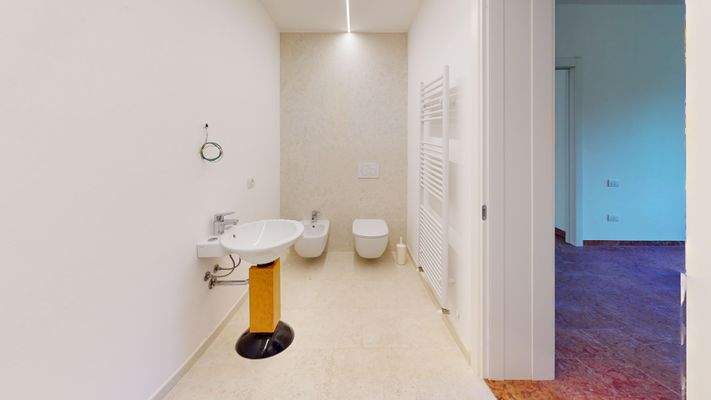 05_bagni16-Via-Reciago-Bathroom 1.jpg