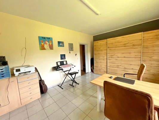 Schlafzimmer/Arbeitszimmer