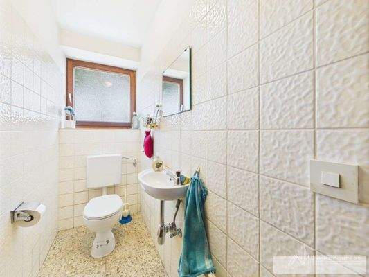 CAM04062G0-PR0033-STILL010