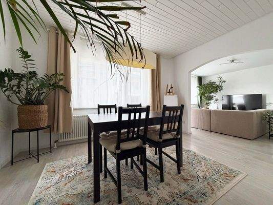 EG Esszimmer: Essen und Wohnen gehen hier fließend ineinander über