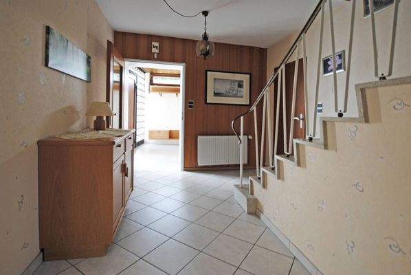 Der Flur Blickrichtung Eingang