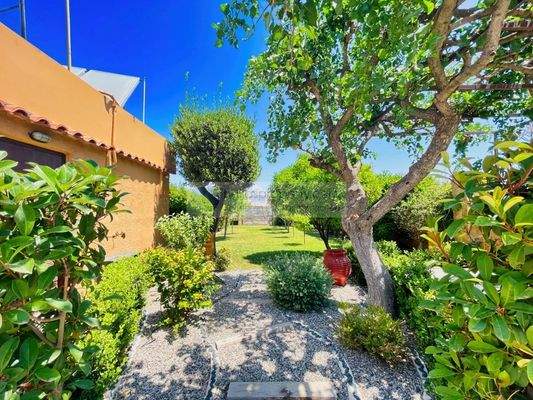 img_10cb9db7-714d-4e42-b1e2-df11c6b98f6e