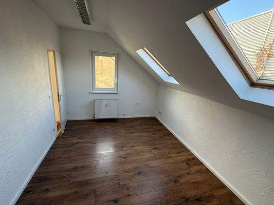 005 Schlafzimmer OG.JPG