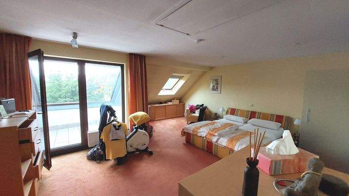 Elternschlafzimmer im DG