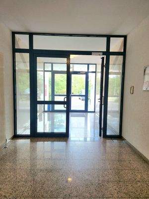 zentraler Hauseingang