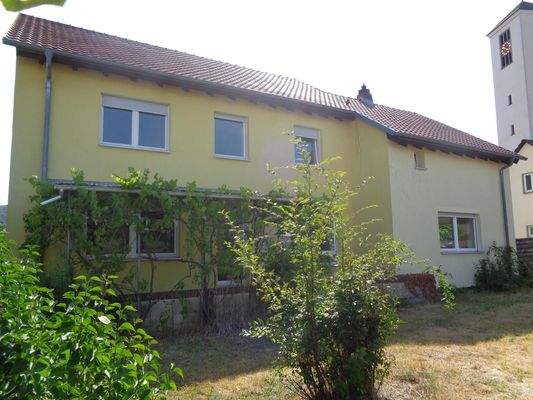 Hausansicht vom Garten