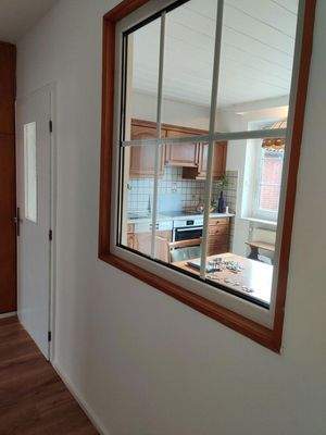 Flur mit Blick in die Küche