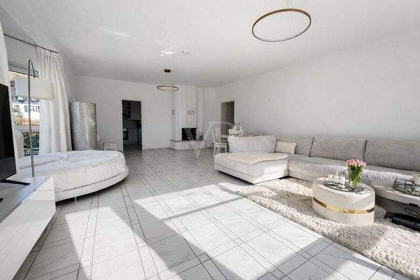 Offener Wohn- und Essbereich