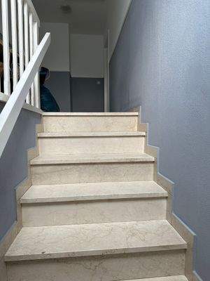 Treppenaufgang Flur.jpeg