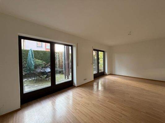 Wohnzimmer mit Terrasse