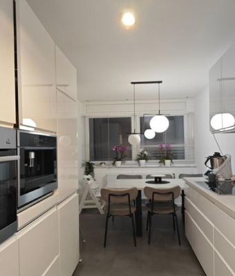 Küche mit Essbereich