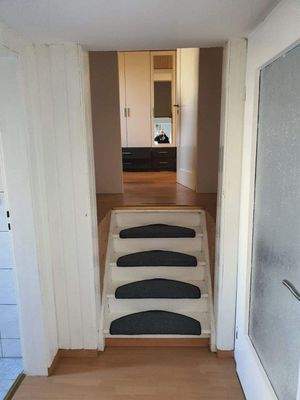 Aufgang -Gäste-Kinder-Zimmer-OG