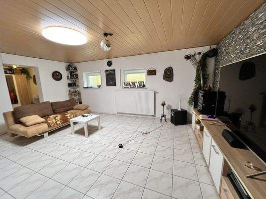 Im UG Platz für Hobby ...