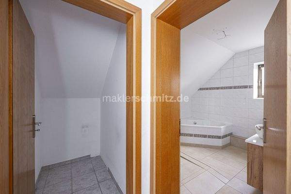 Ansicht Abstellraum & Bad 1.OG