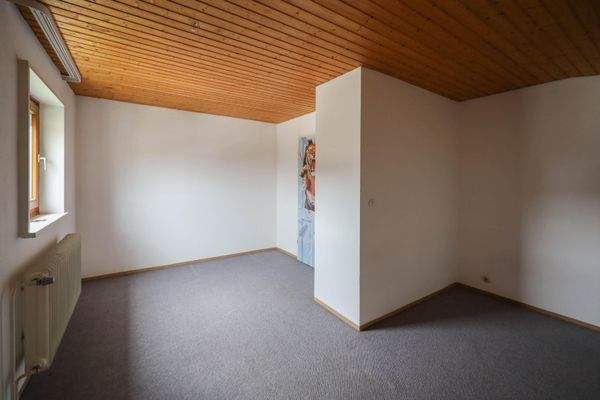 Ausgebautes ZImmer im DG