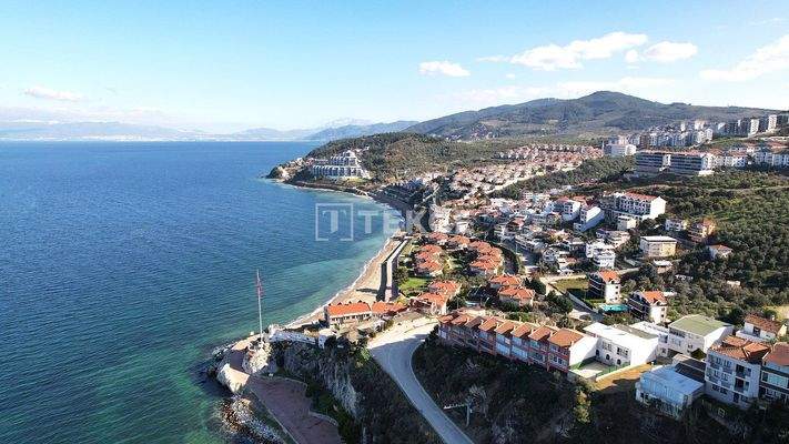 Luxury Apartments in a Complex Near the Beach in Bursa Mudanya
