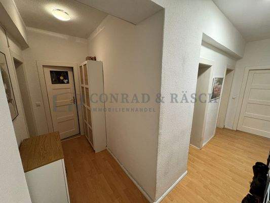 Flurbereich_Zugänge_Zimmer