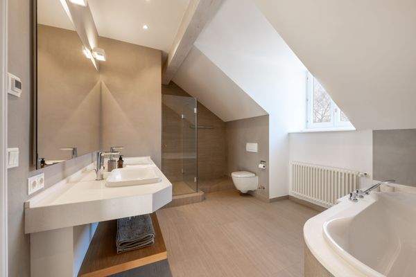 Masterbad im Dachgeschoss