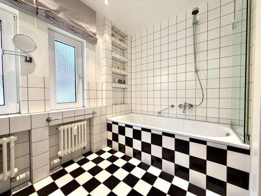 Tageslichtbad im 1. Obergeschoss