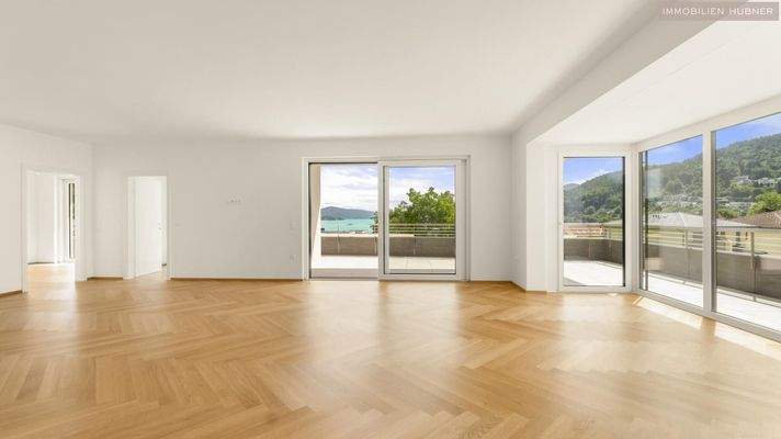 A Wohnraum ohne Staging