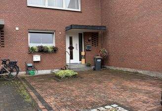 Reihenmittelhaus Vorderansicht