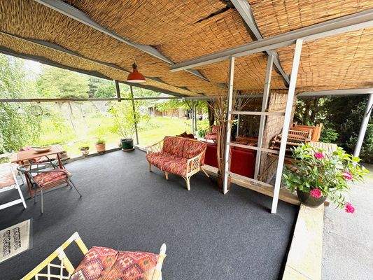 überdachte Sitzecke