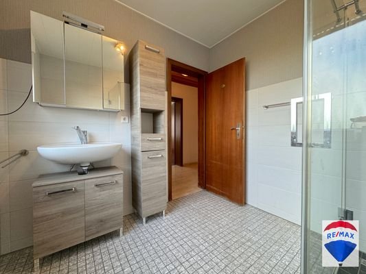 Badezimmer EG