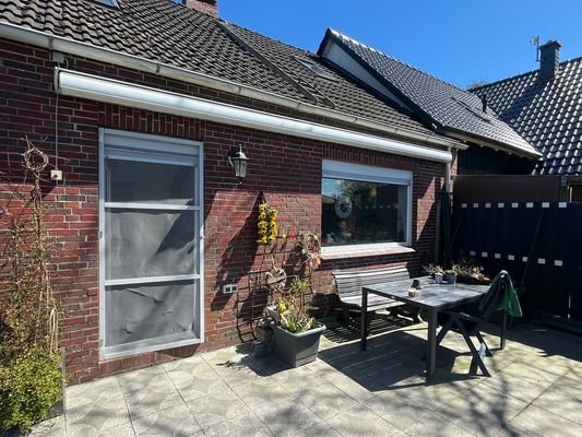 Haus 1 - Terrasse mit Markise 