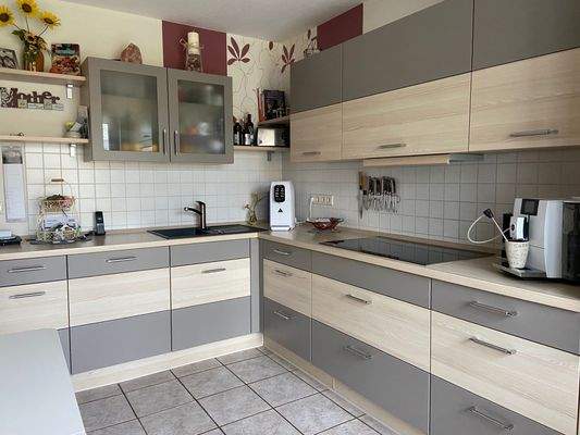 Küche (EBK)