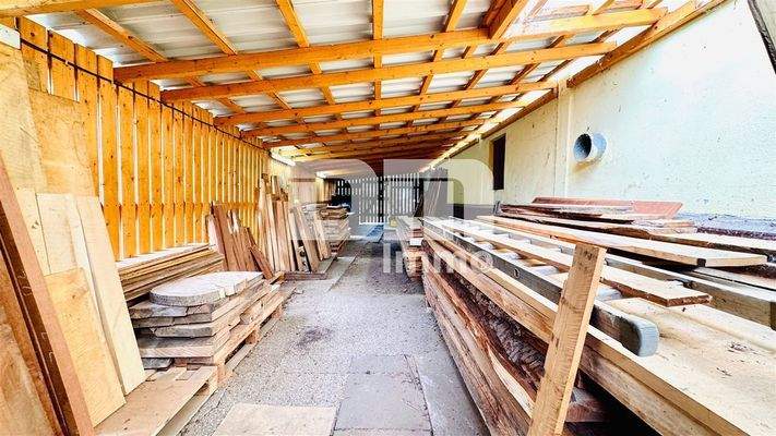 Außenlager 2 / Zugang von der Haupthalle