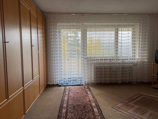 Wohn- und Schlafzimmer