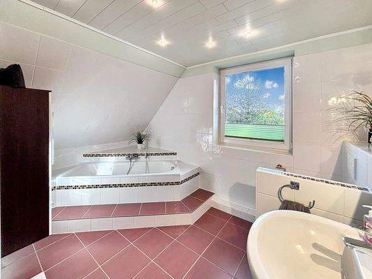 Vollbad im Obergeschoss