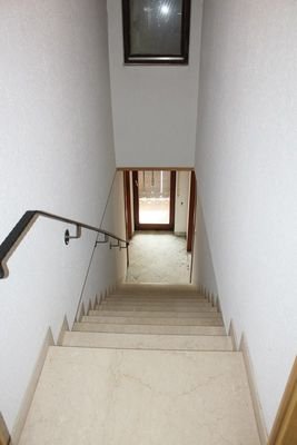Treppenhaus EG, OG.JPG