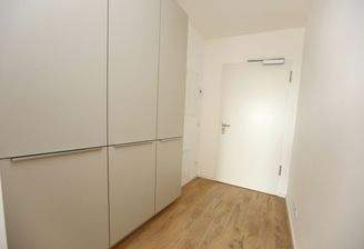 Einbauschrank im Flur