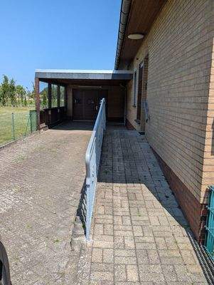 Zuwegung und Auffahrt 