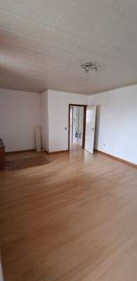 [4] Schlaf- und Wohnbereich