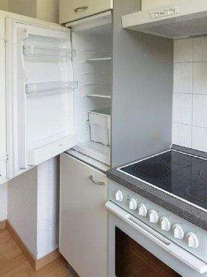 WE-22-Küche-mit-Kühlschrank