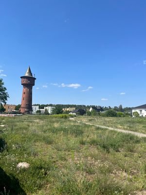 Turm im Park