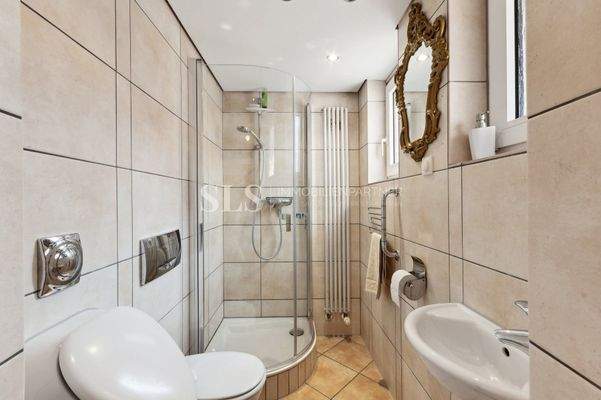 Altbau Badezimmer EG