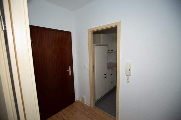 Flur Eingang u. Küche