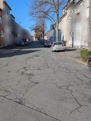 Straßenansicht Zufahrtsstraße