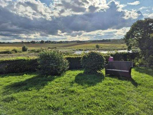 Grundstück in Randlage