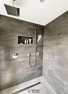 Begehbare Dusche OG