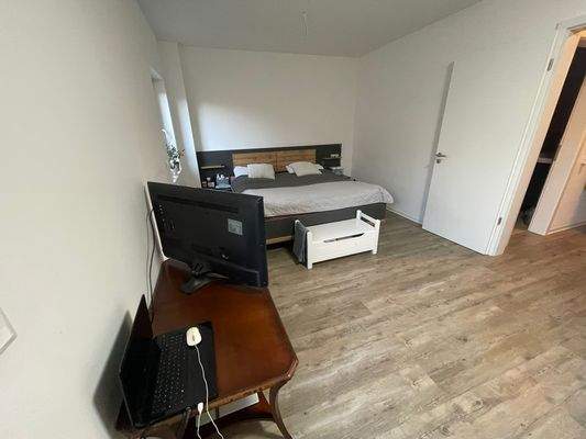 Schlafzimmer 1. OG (1)