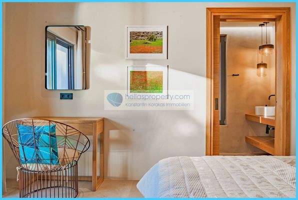 69ddb3d3af594dc18eacd9fc1903a252-original