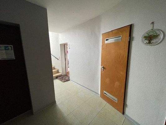 Wohnungseingangsbereich + Abstellraum