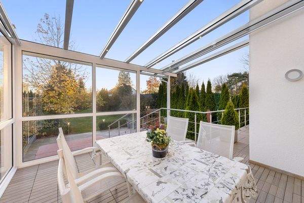 überdachte Terrasse