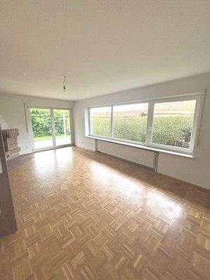 Wohnzimmer hell und freundlich