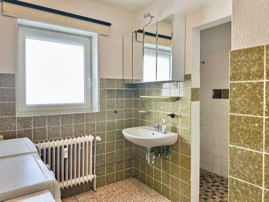 Wohnung 1 Duschbad EG