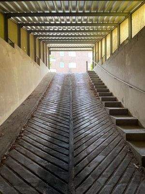 Garagen Ein- und Ausfahrt